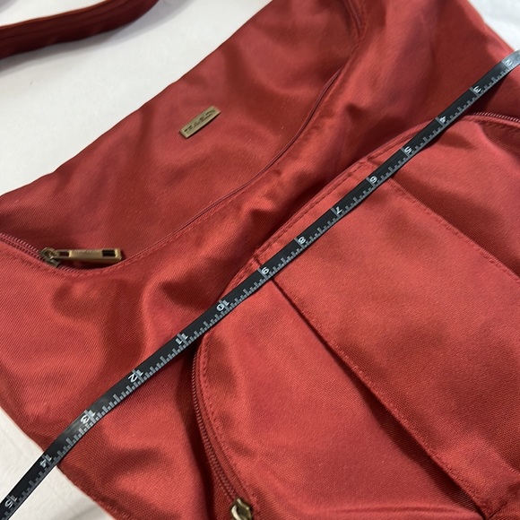 TRAVELON LARGE CROSSBODY HOBO - Picture 4 of 7